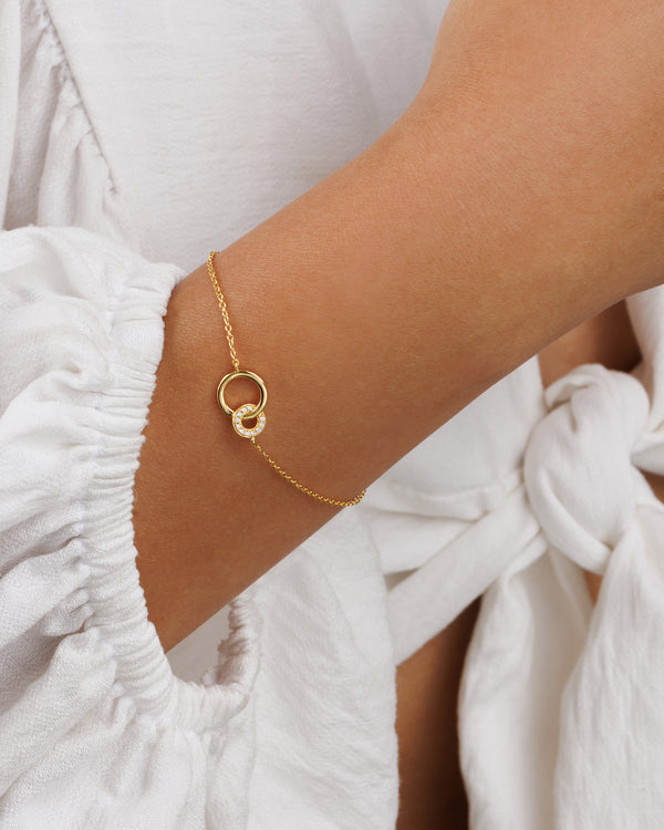 Interlocking Circles Bracelet