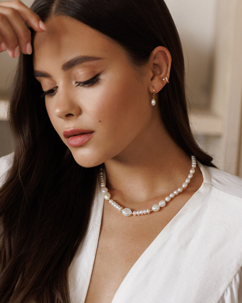 Collar de perlas Audrey – Monday Monarch, image size:819x1024