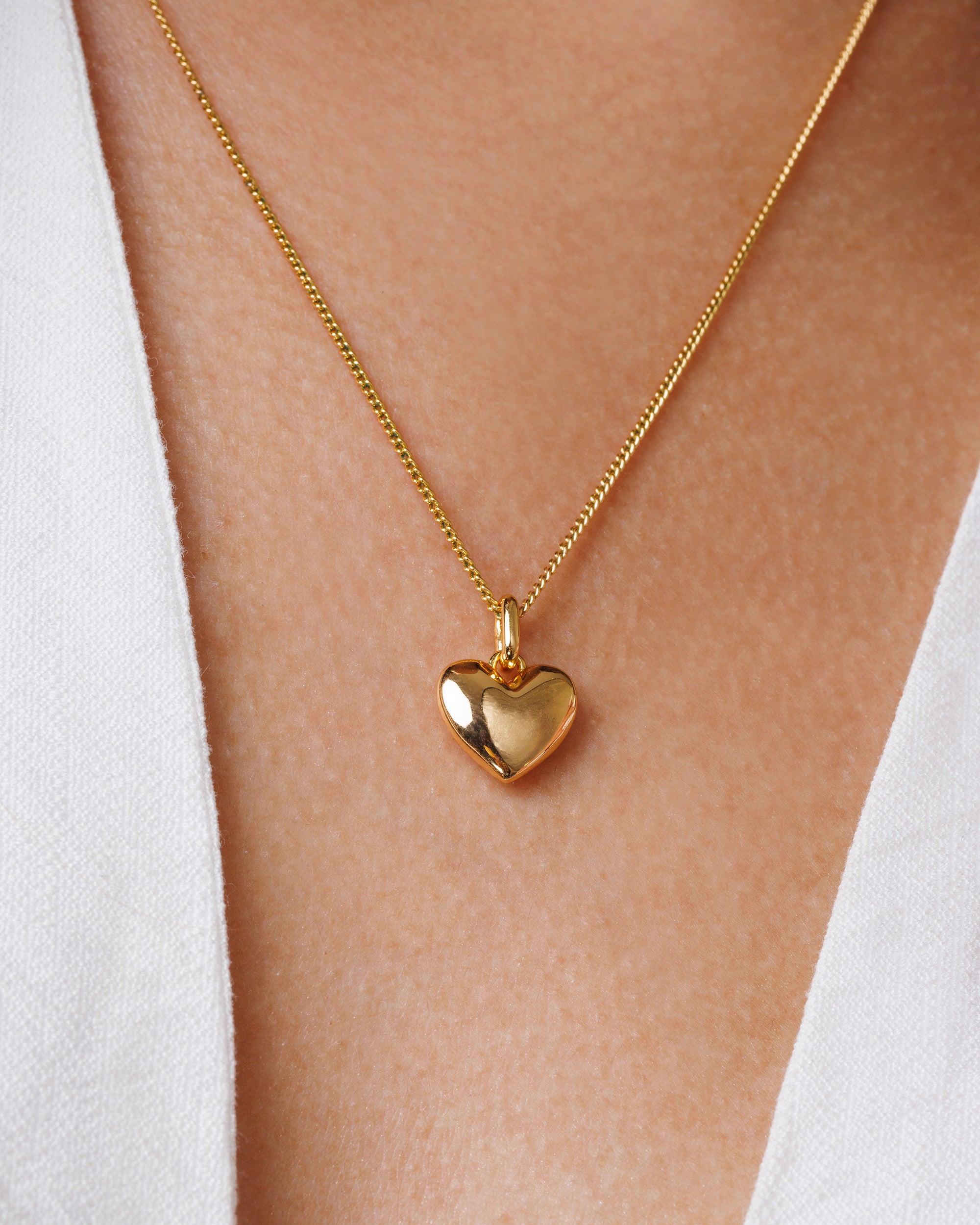 Georgina Puffy Heart Charm Necklace – Monday Monarch